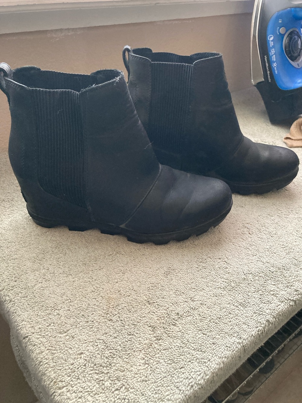 Sorel Black Chelsea-Style Ankle Booties